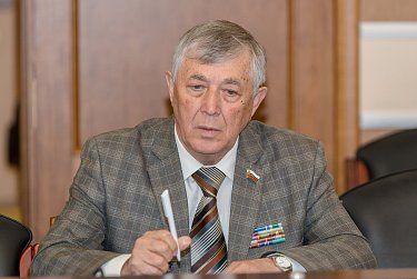 Губернатор отчитается перед законодателями